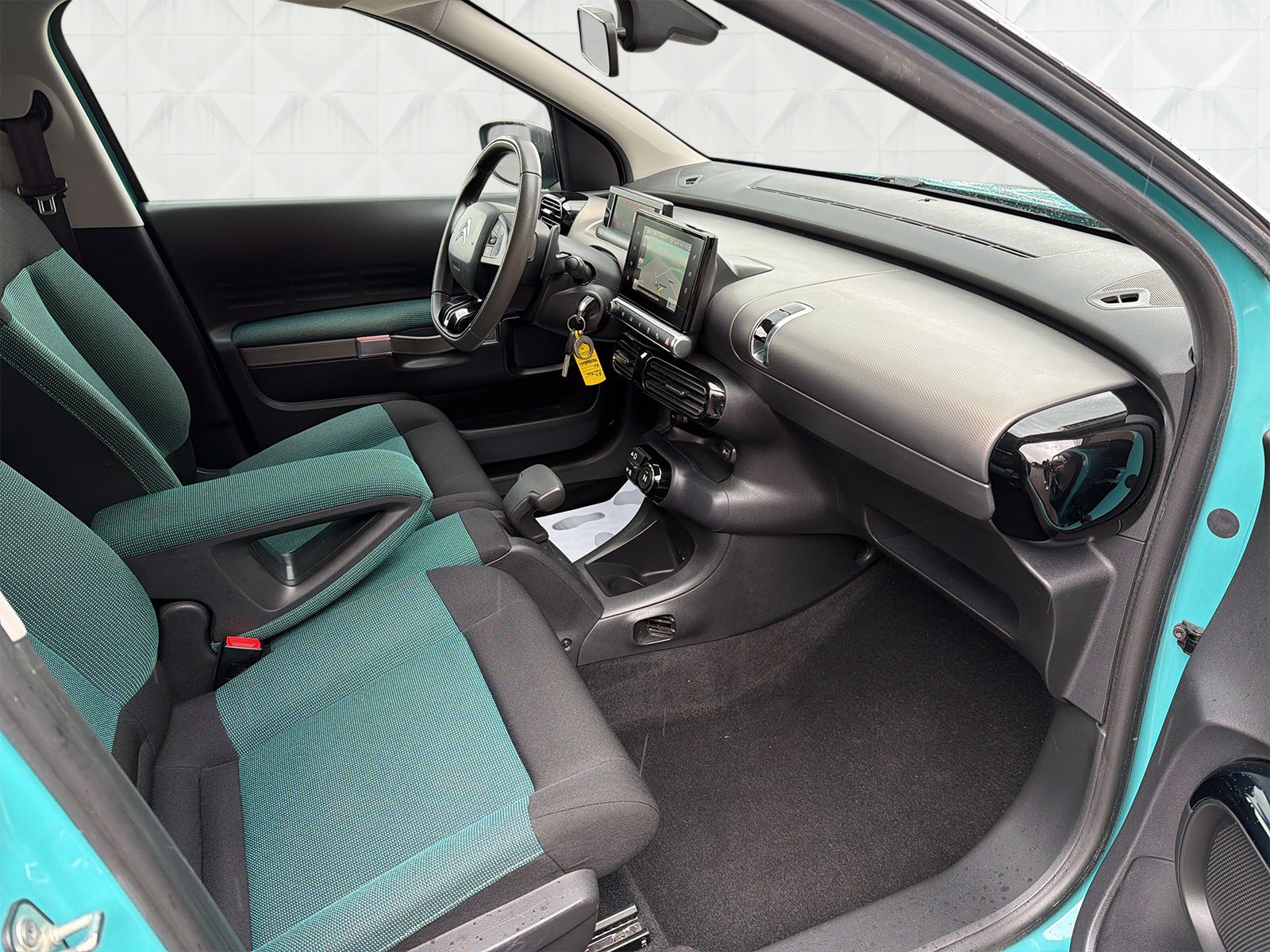 CITROEN C4 Cactus 1.6 e-HDi Shine ETG6-image-11