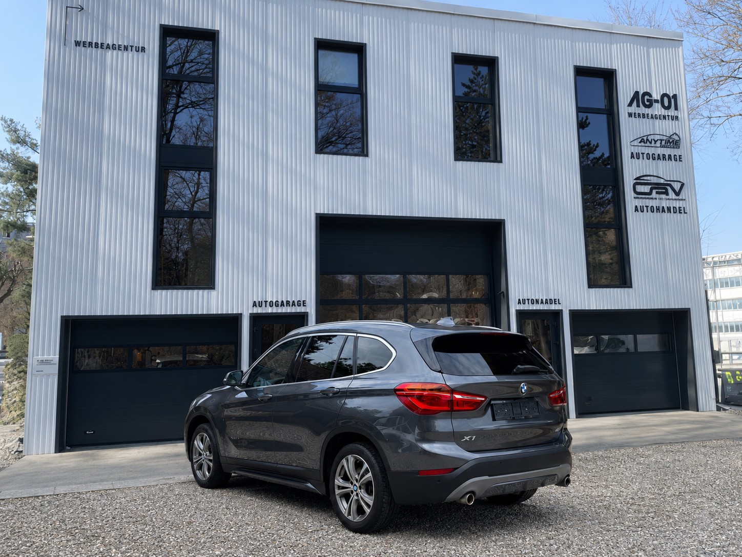 BMW X1 xDrive 20i Sport Line Steptronic-image-3