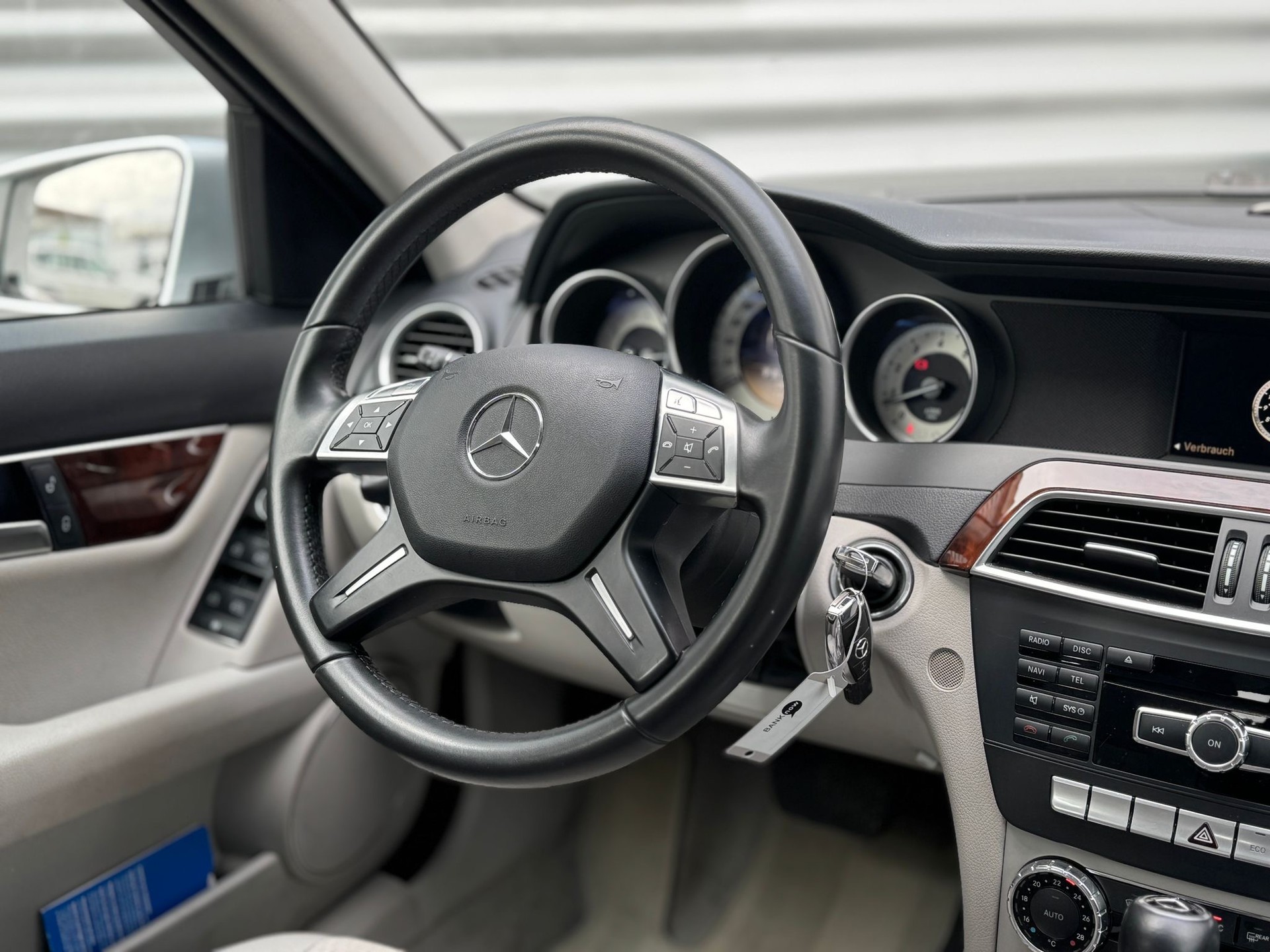 MERCEDES-BENZ C 350 Elégance 7G-Tronic-image-6