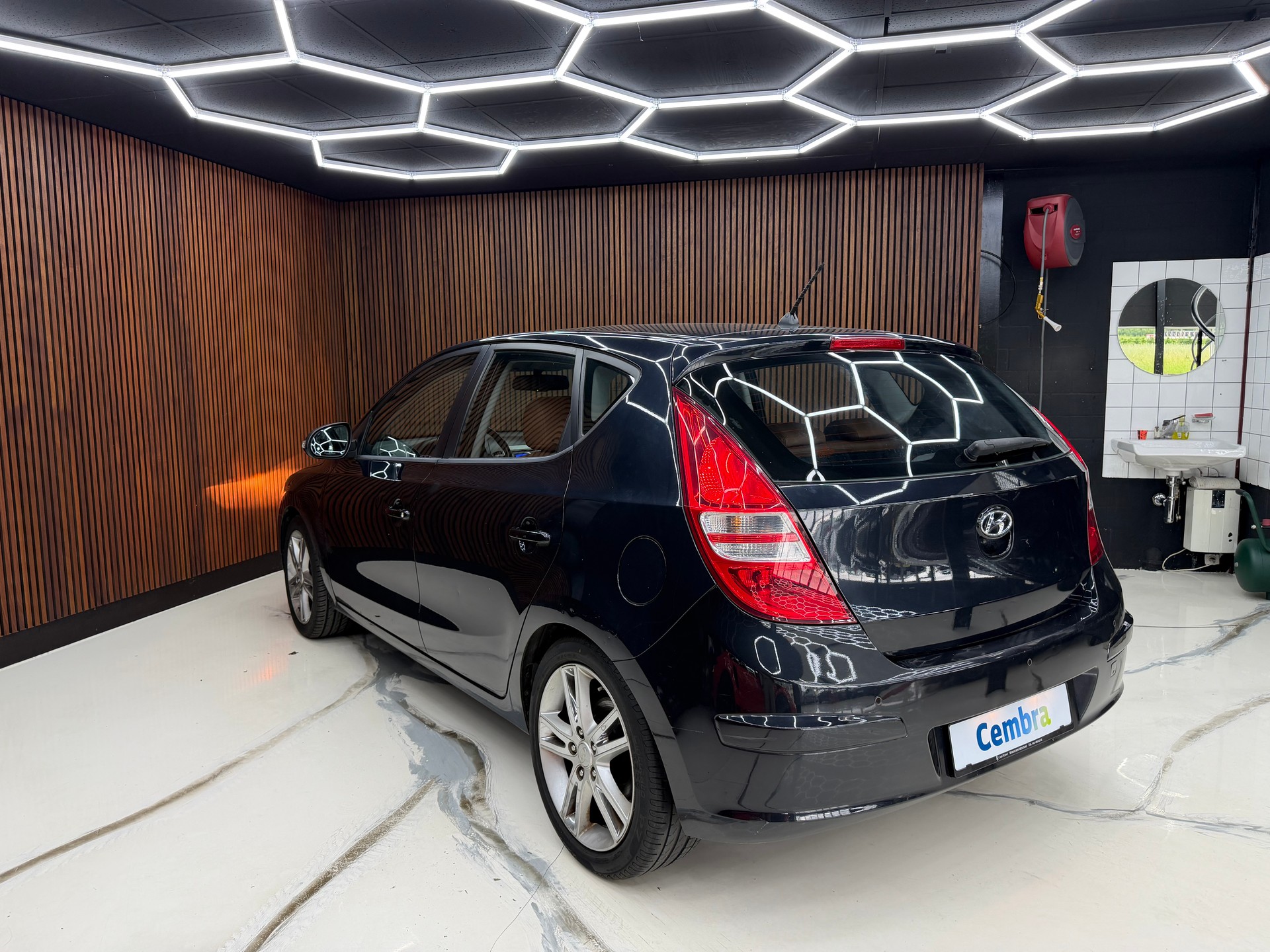 HYUNDAI i30 1.6 Style-image-8