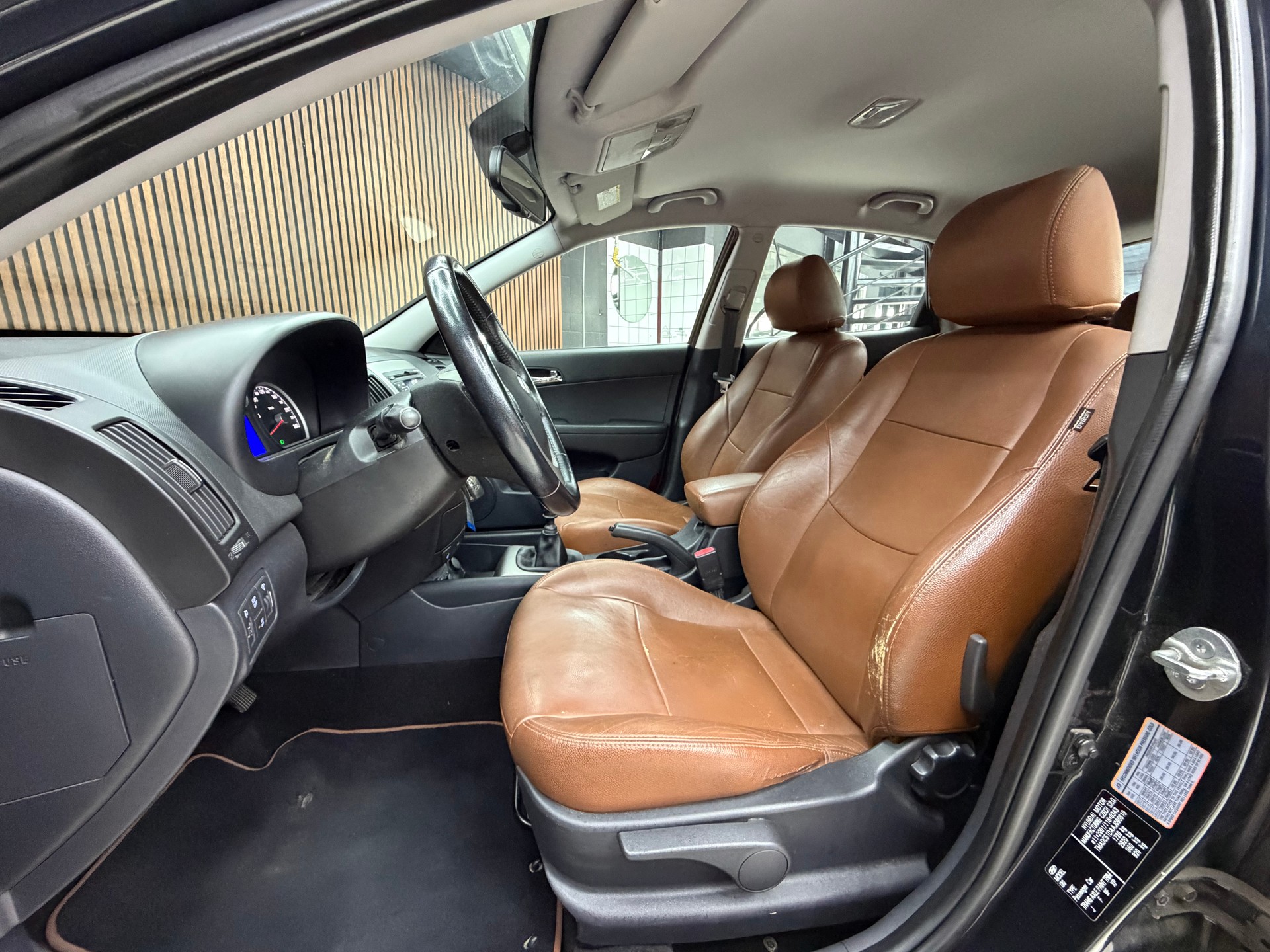 HYUNDAI i30 1.6 Style-image-10