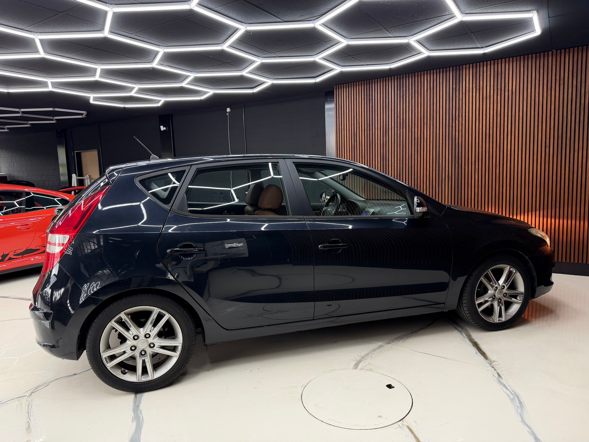 HYUNDAI i30 1.6 Style-image-5
