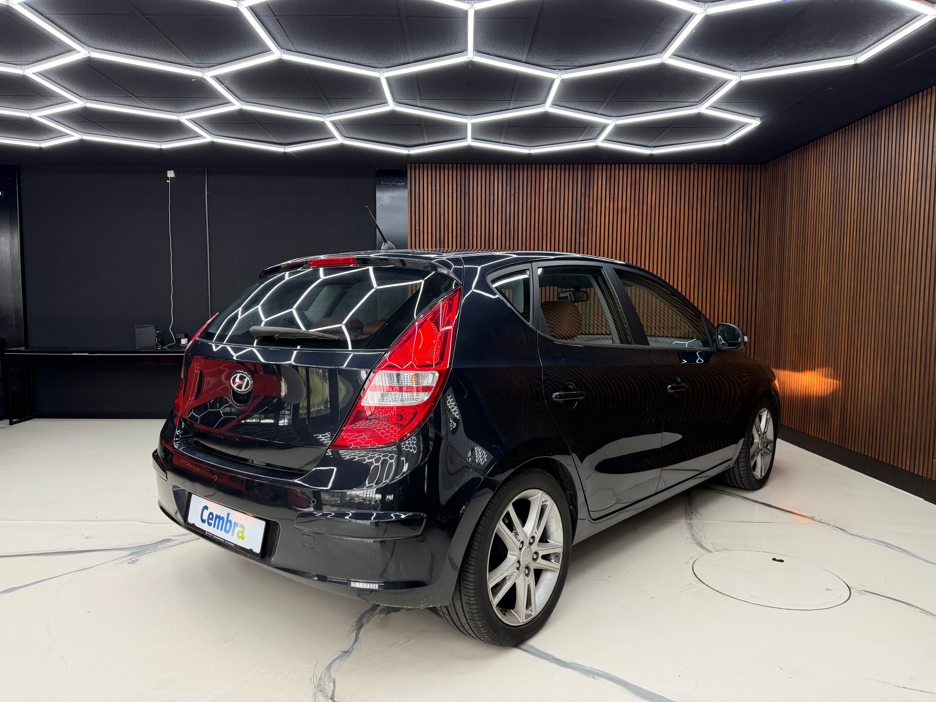 HYUNDAI i30 1.6 Style-image-6