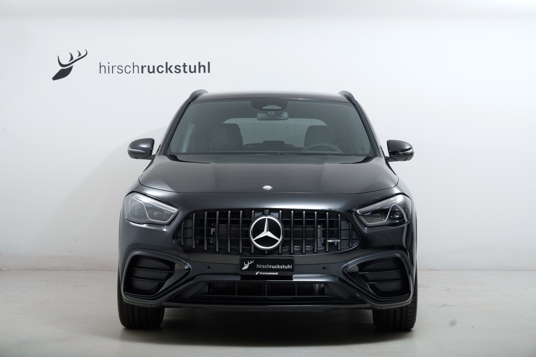 MERCEDES-BENZ GLA AMG 35 4Matic 8G-DCT-showroom-element-1