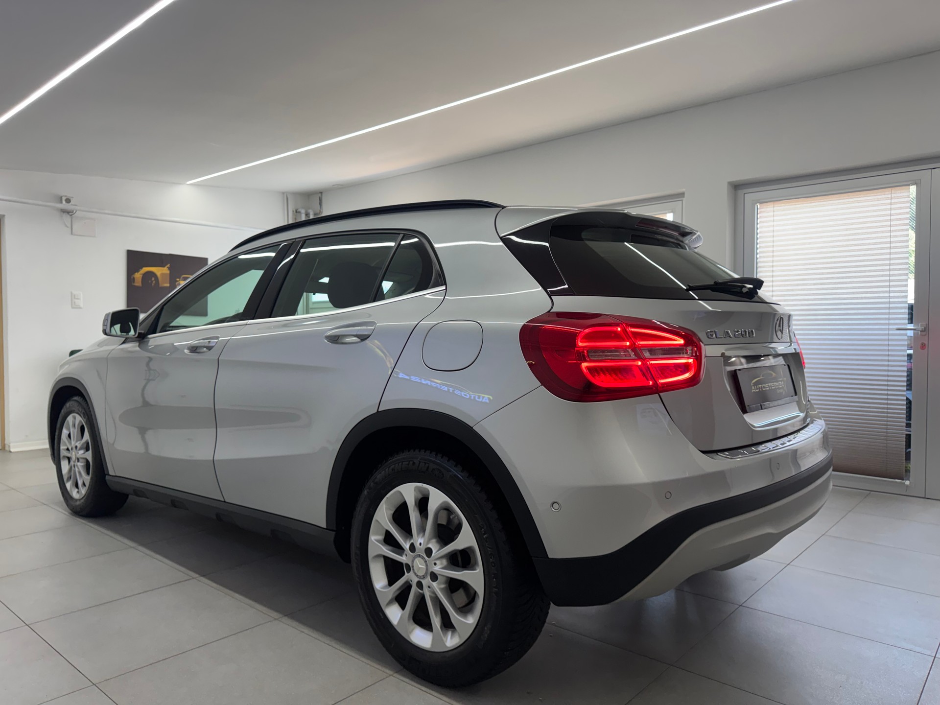 MERCEDES-BENZ GLA 200 CDI Swiss Star Edition Urban 4Matic 7G-DCT*CH-Fahrzeug*-showroom-element-3