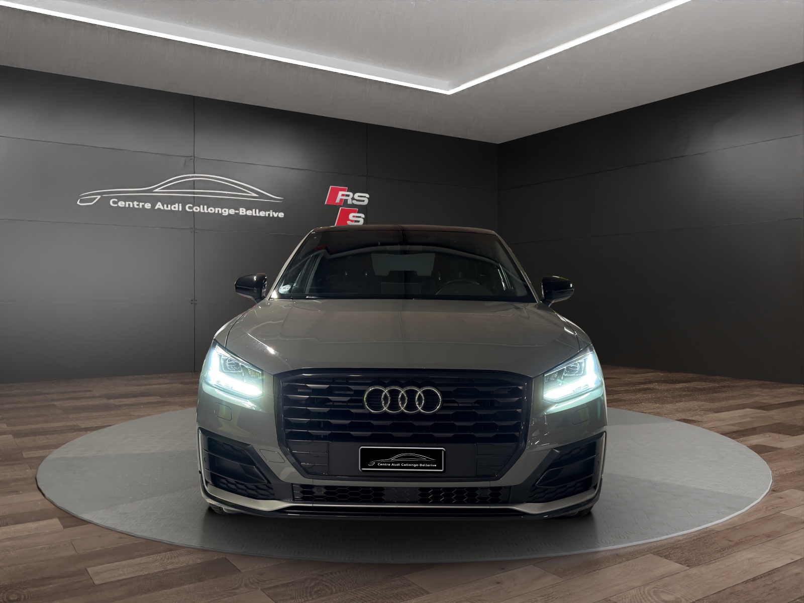 AUDI Q2 1.4 TFSI Edition # 1 S-tronic-showroom-element-1