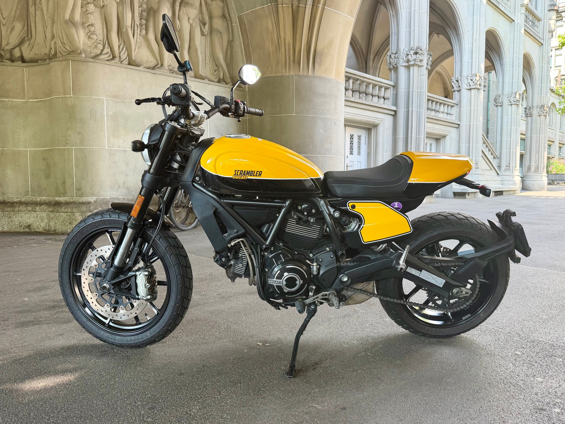 DUCATI Scrambler 800 Full Throttle-image-3
