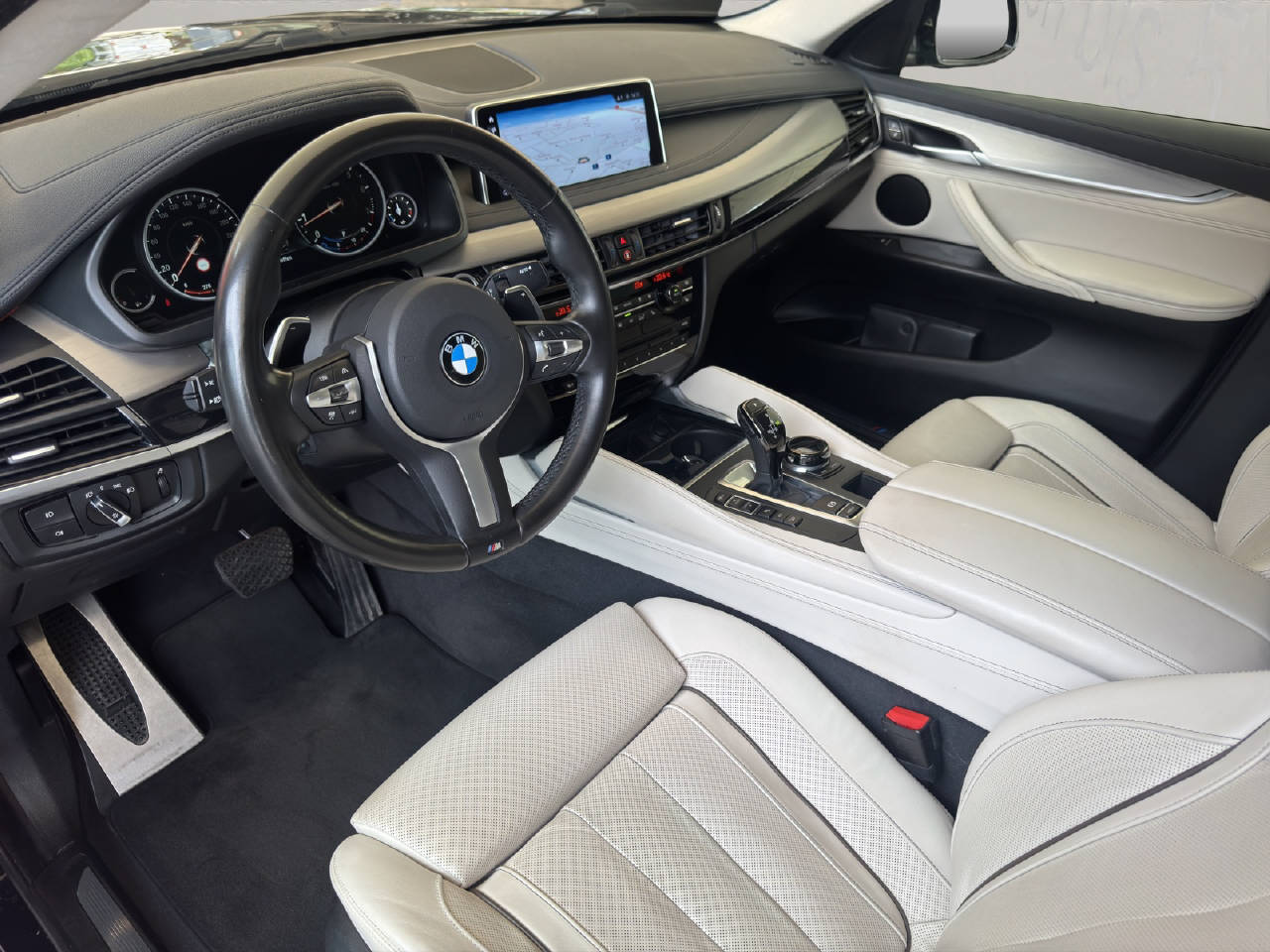 BMW X6 50i xDrive 450PS*-image-9