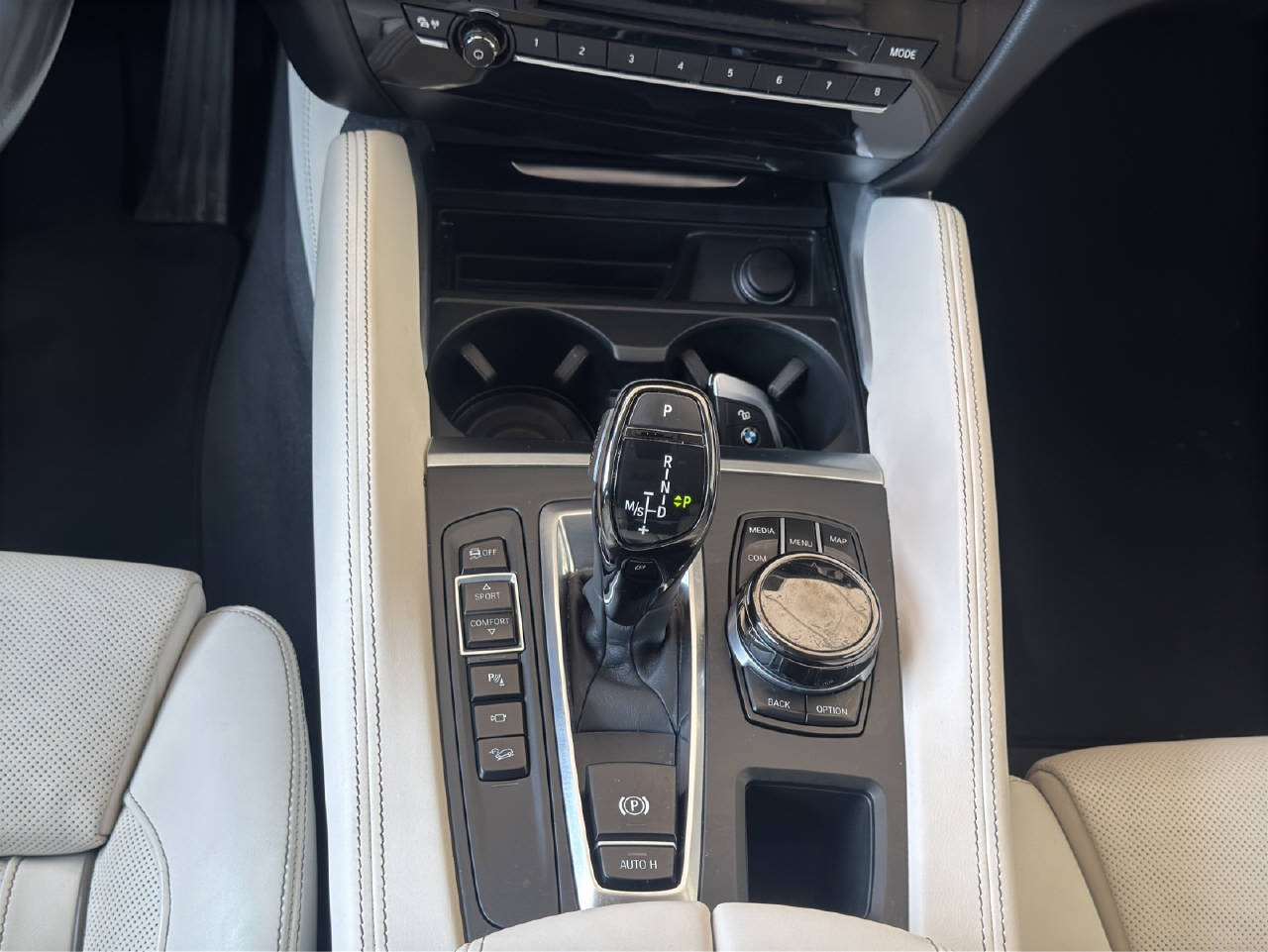 BMW X6 50i xDrive 450PS*-image-17