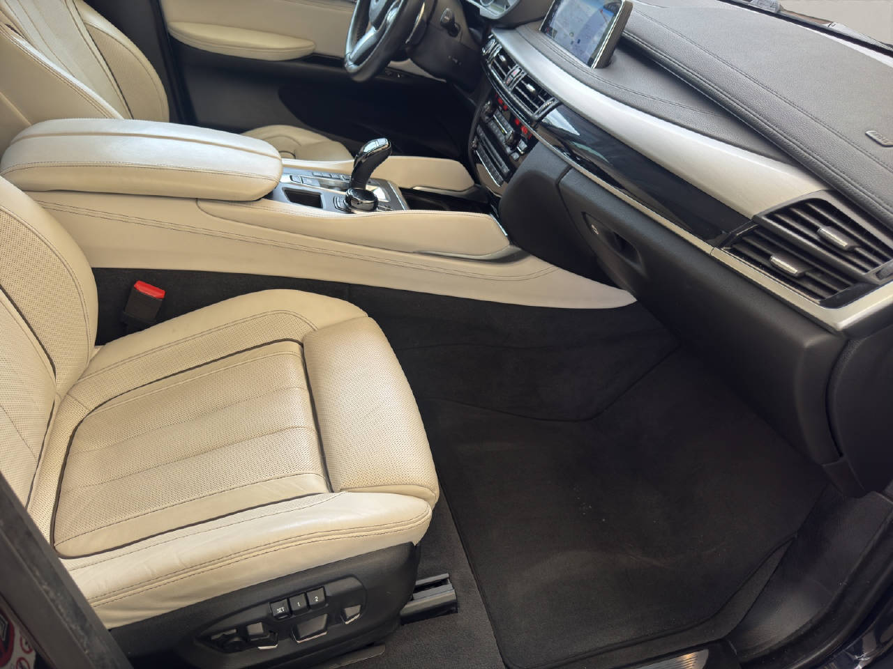 BMW X6 50i xDrive 450PS*-image-10