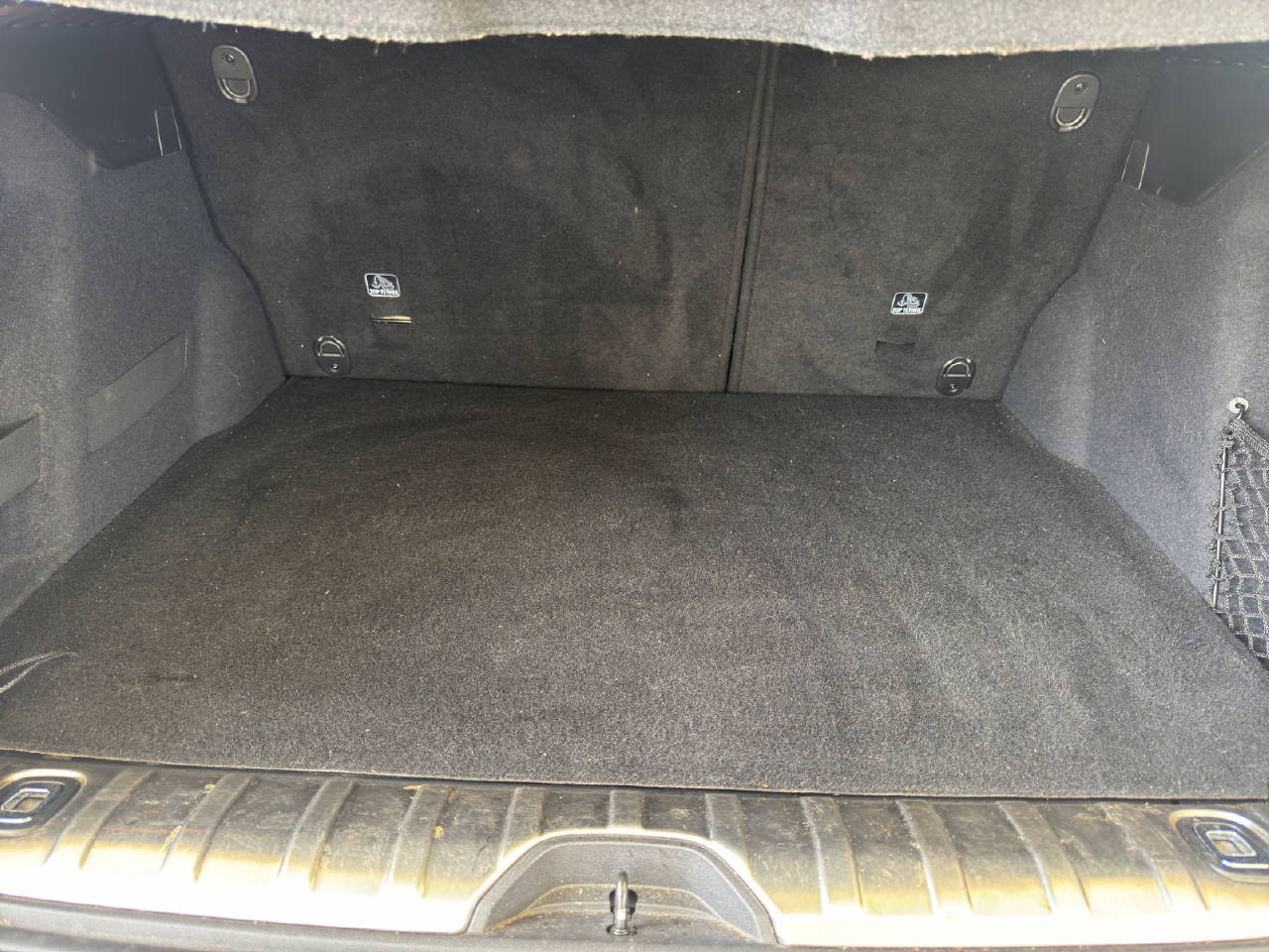 PEUGEOT 2008 1.2 PureTech 110 Allure S/S *Automat*-image-19