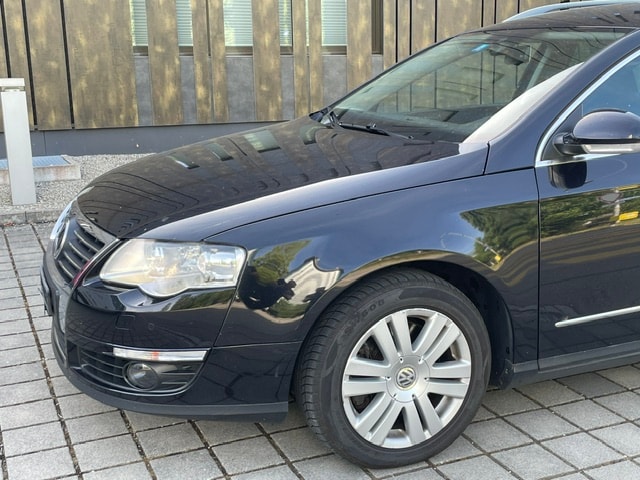 VW Passat Variant 2.0T FSI Highline-image-6