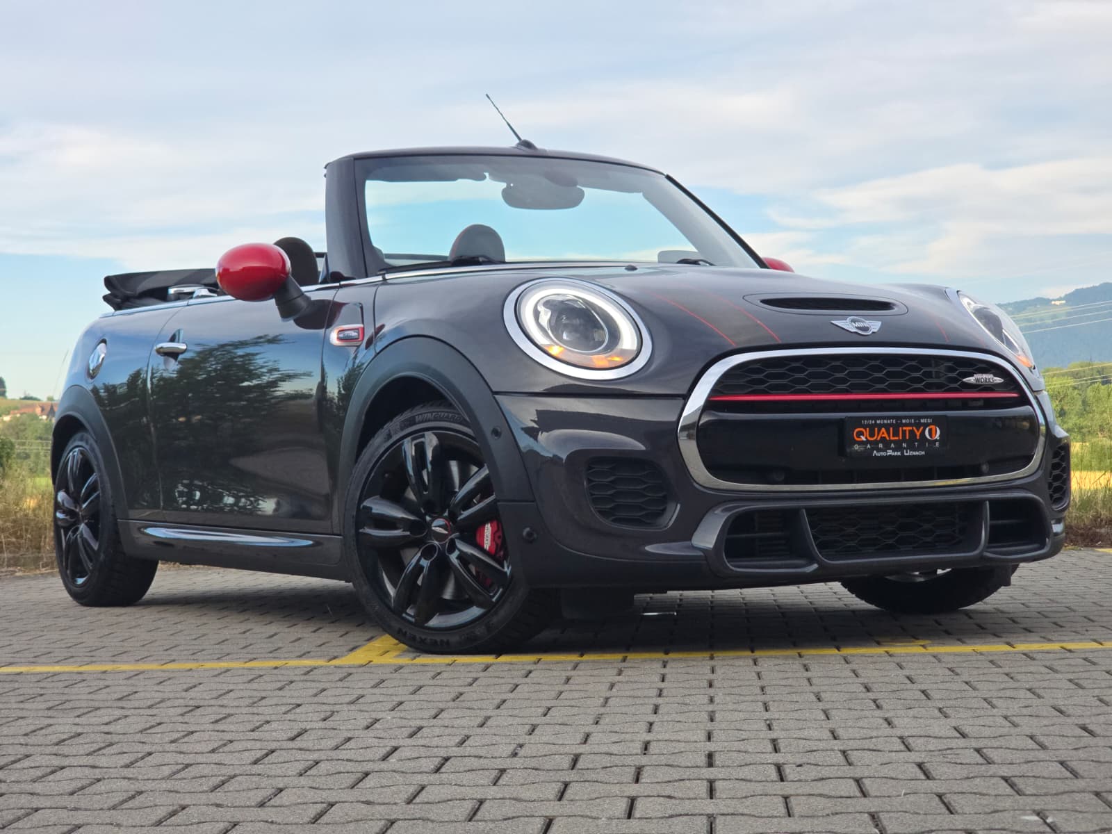 MINI Cooper John Cooper Works Cabriolet Steptronic-showroom-element-3