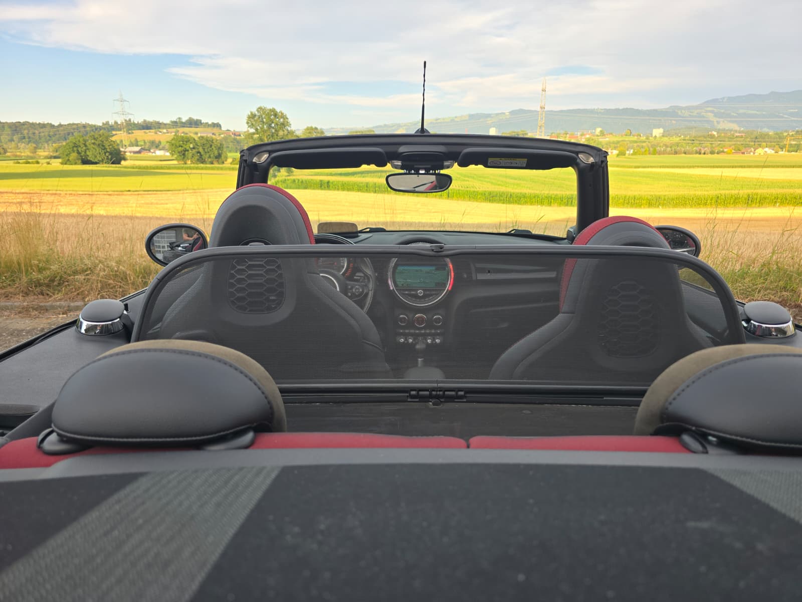 MINI Cooper John Cooper Works Cabriolet Steptronic-image-27