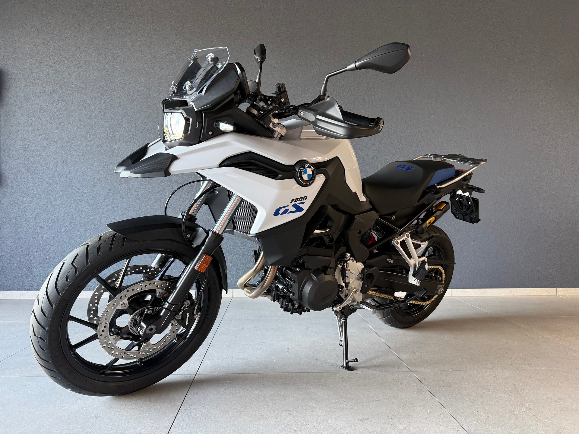 BMW F 800 GS-image-1