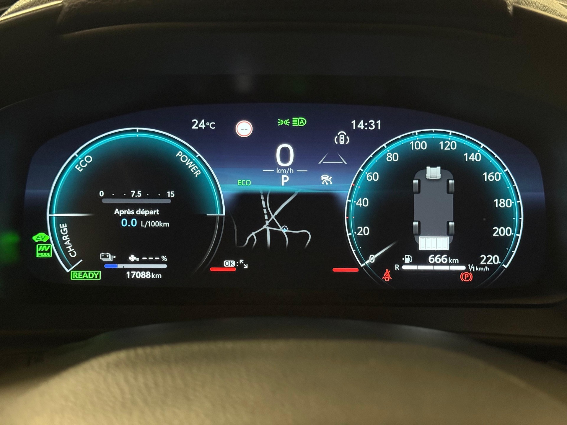 TOYOTA C-HR 2.0 PHEV Swiss Edition-image-15