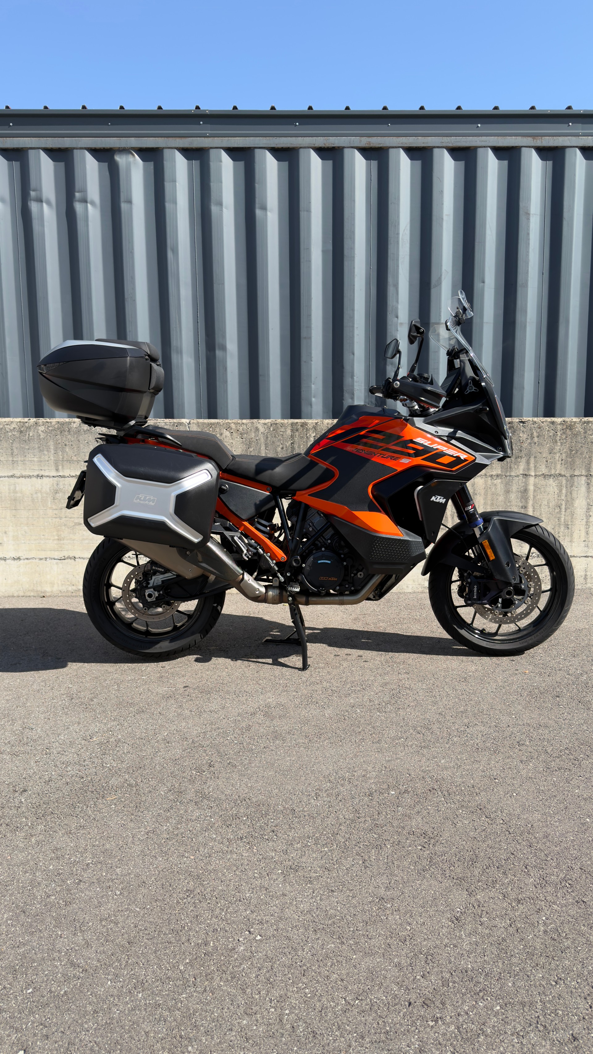 KTM 1290 Super Adventure S-image-1