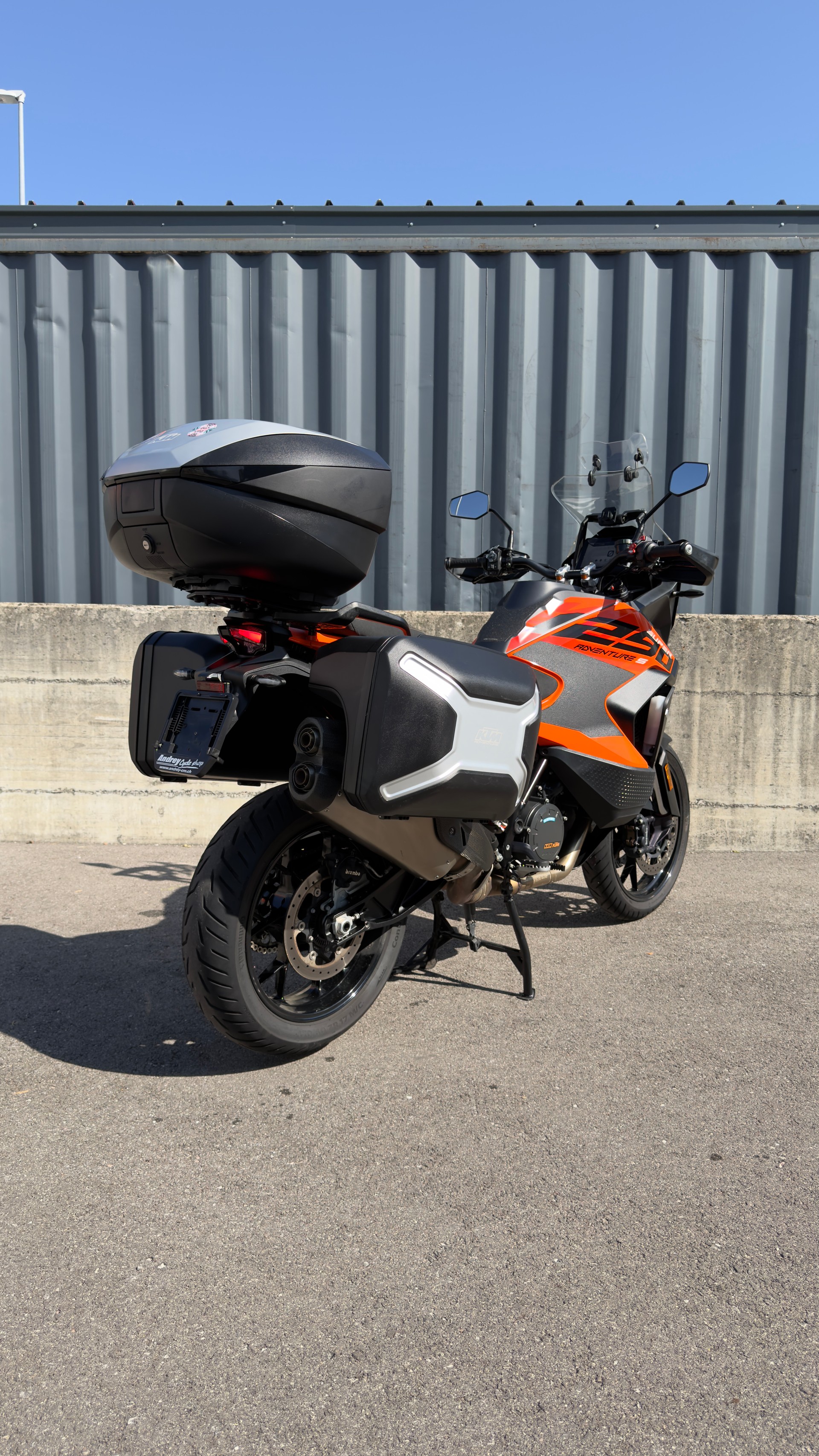 KTM 1290 Super Adventure S-image-2