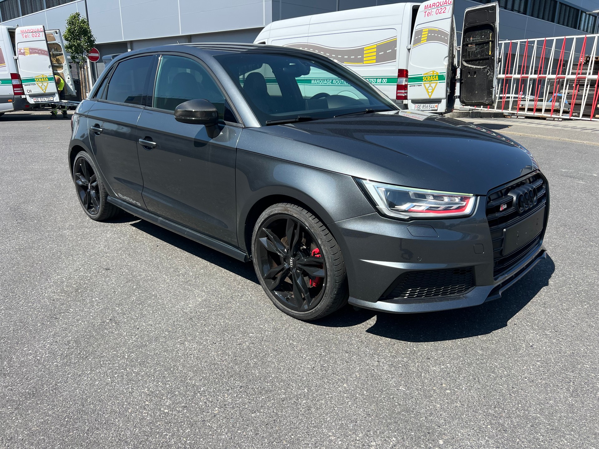 AUDI S1 Sportback 2.0 TFSI Sport quattro-image-6