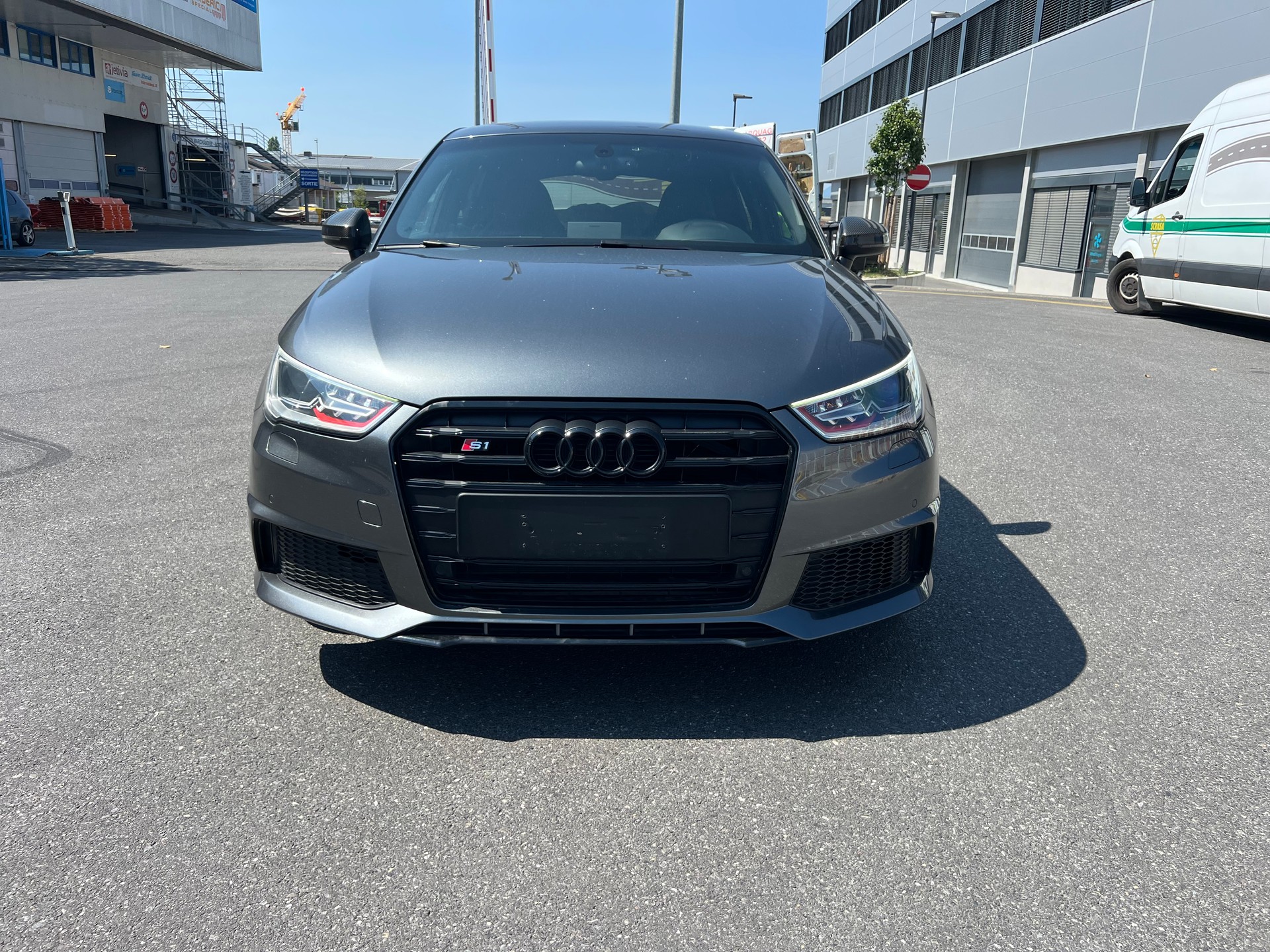 AUDI S1 Sportback 2.0 TFSI Sport quattro-image-1