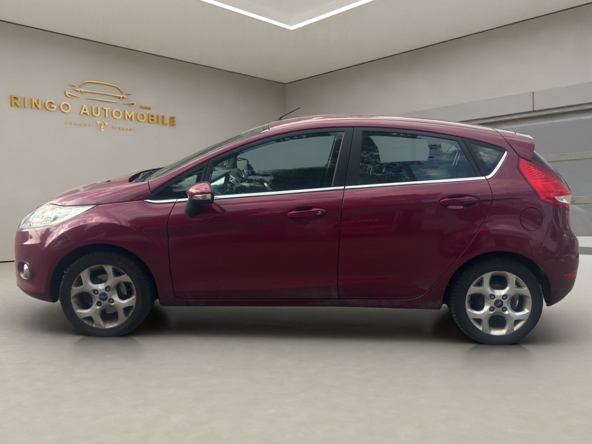 FORD Fiesta 1.4 16V Colourline-showroom-element-3