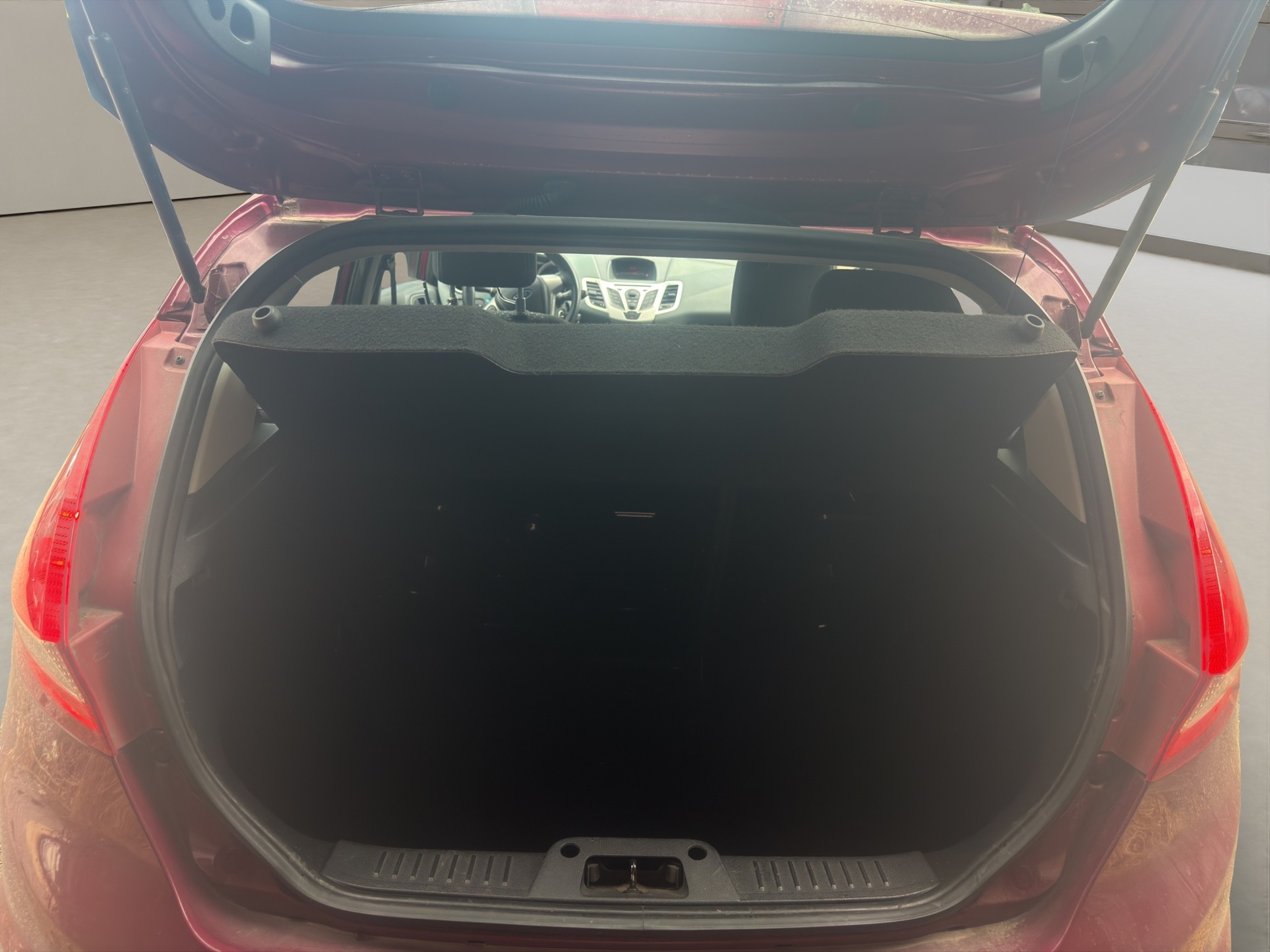 FORD Fiesta 1.4 16V Colourline-image-13