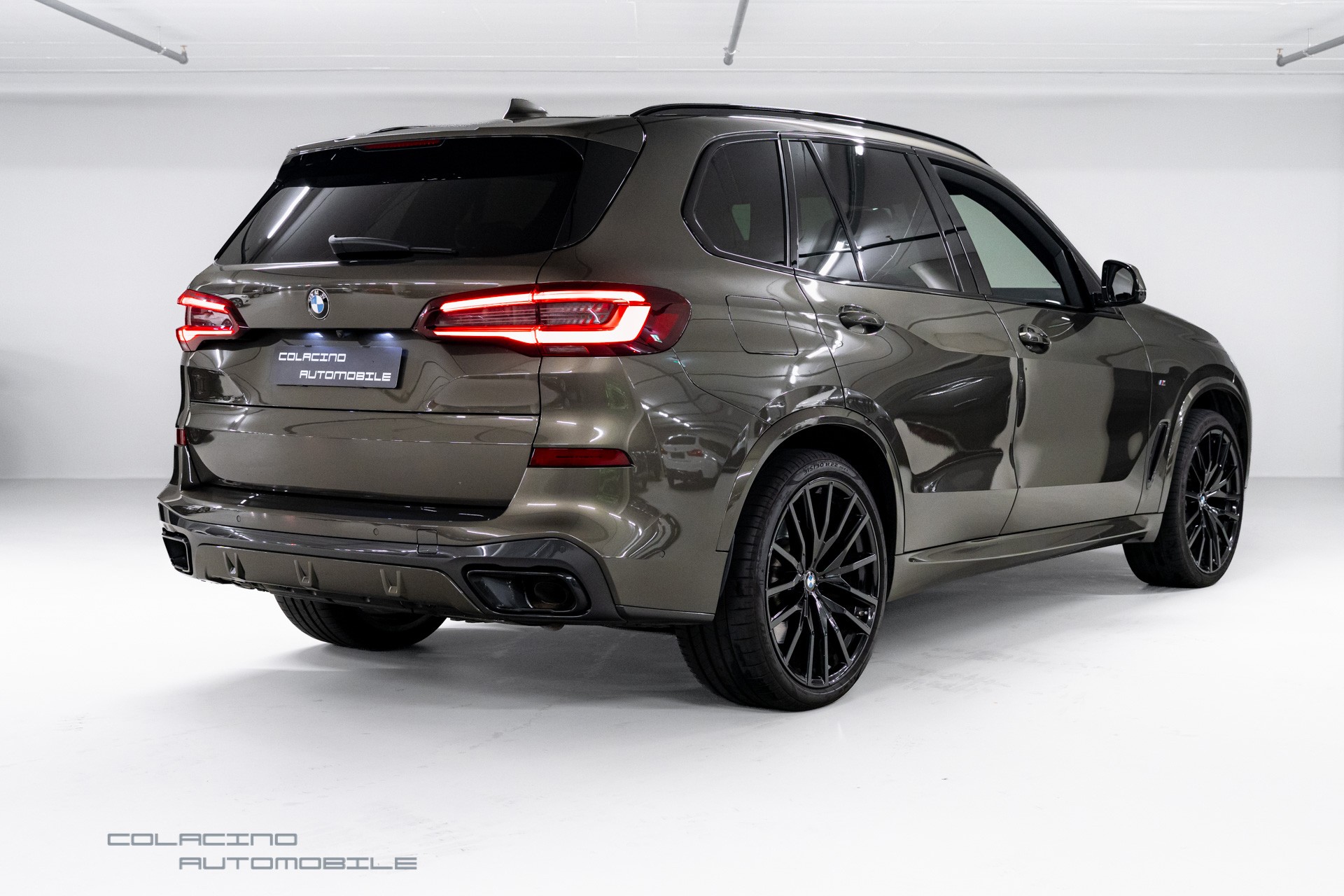 BMW X5 xDrive 48V 40d M Sport Steptronic-showroom-element-1