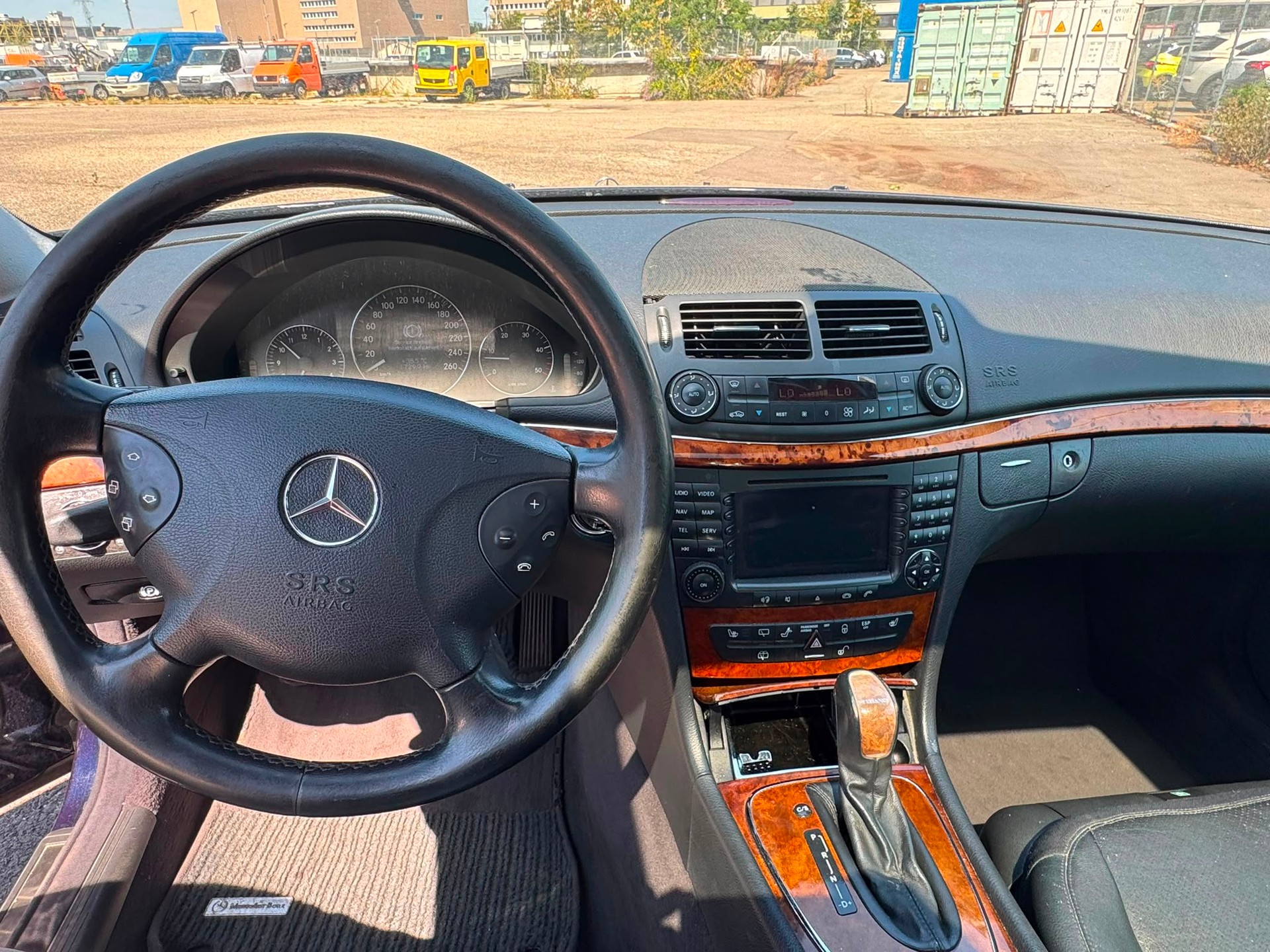 MERCEDES-BENZ E 320 CDI Elégance Automatic-image-9