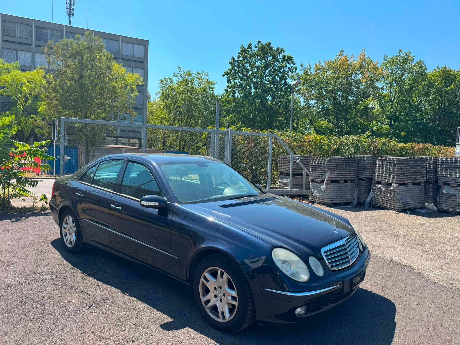 MERCEDES-BENZ E 320 CDI Elégance Automatic-image-3