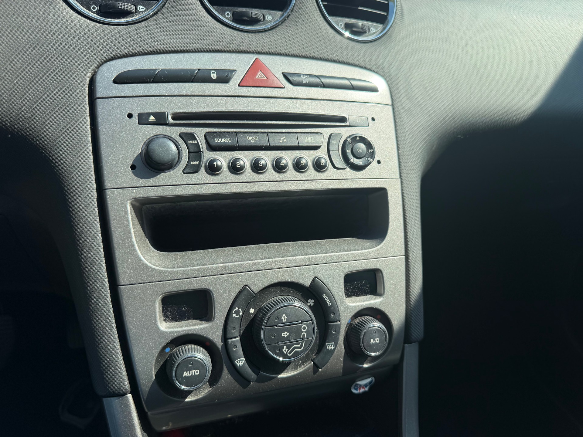 PEUGEOT 308 1.6 16V VTI Active-image-7