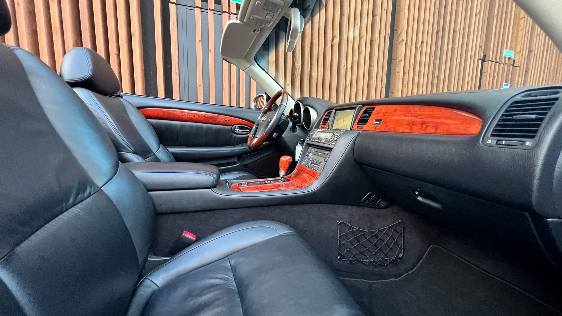 LEXUS SC 430 AUTOMATIC CABRIO l 286 PS-image-26