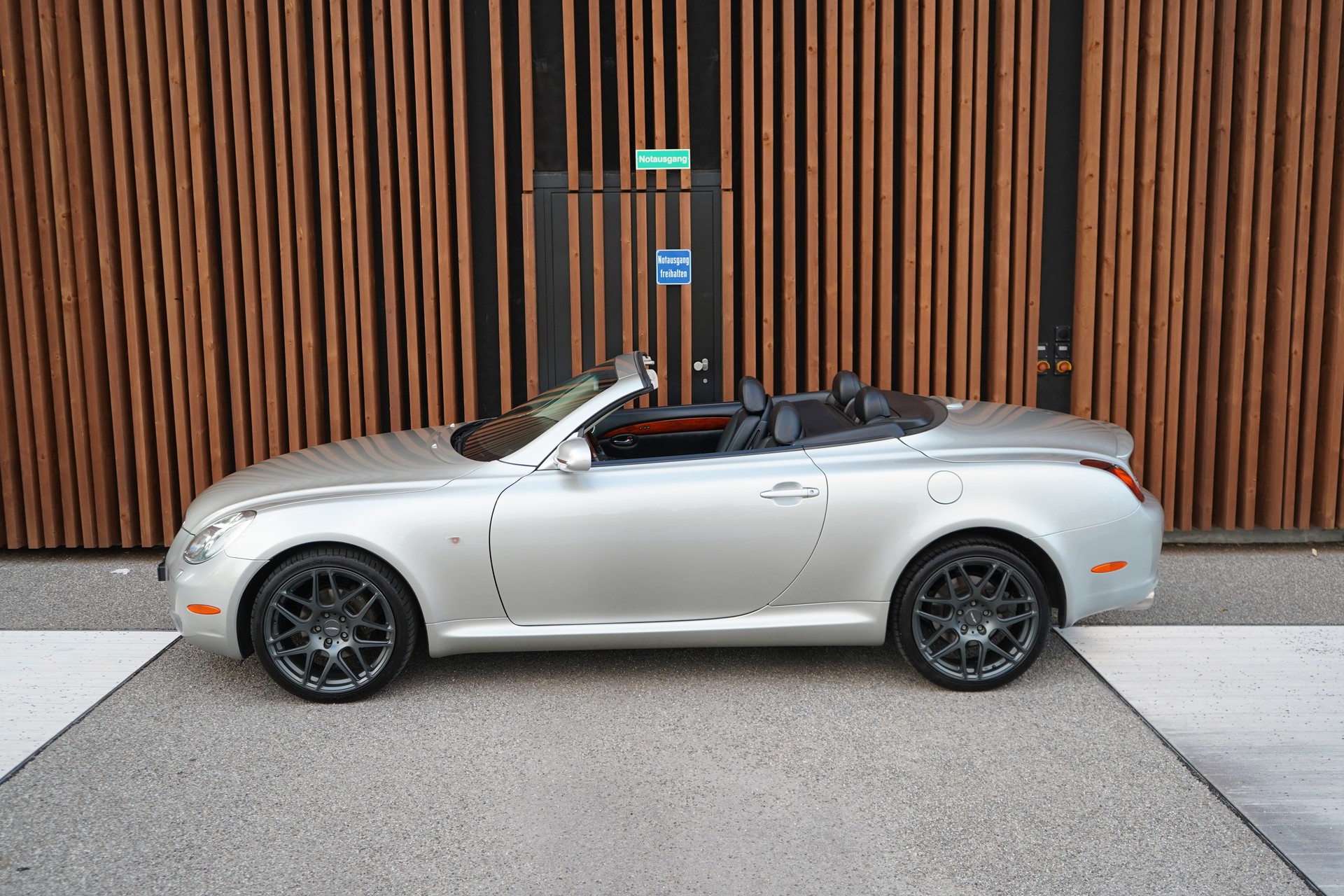 LEXUS SC 430 AUTOMATIC CABRIO l 286 PS-showroom-element-3