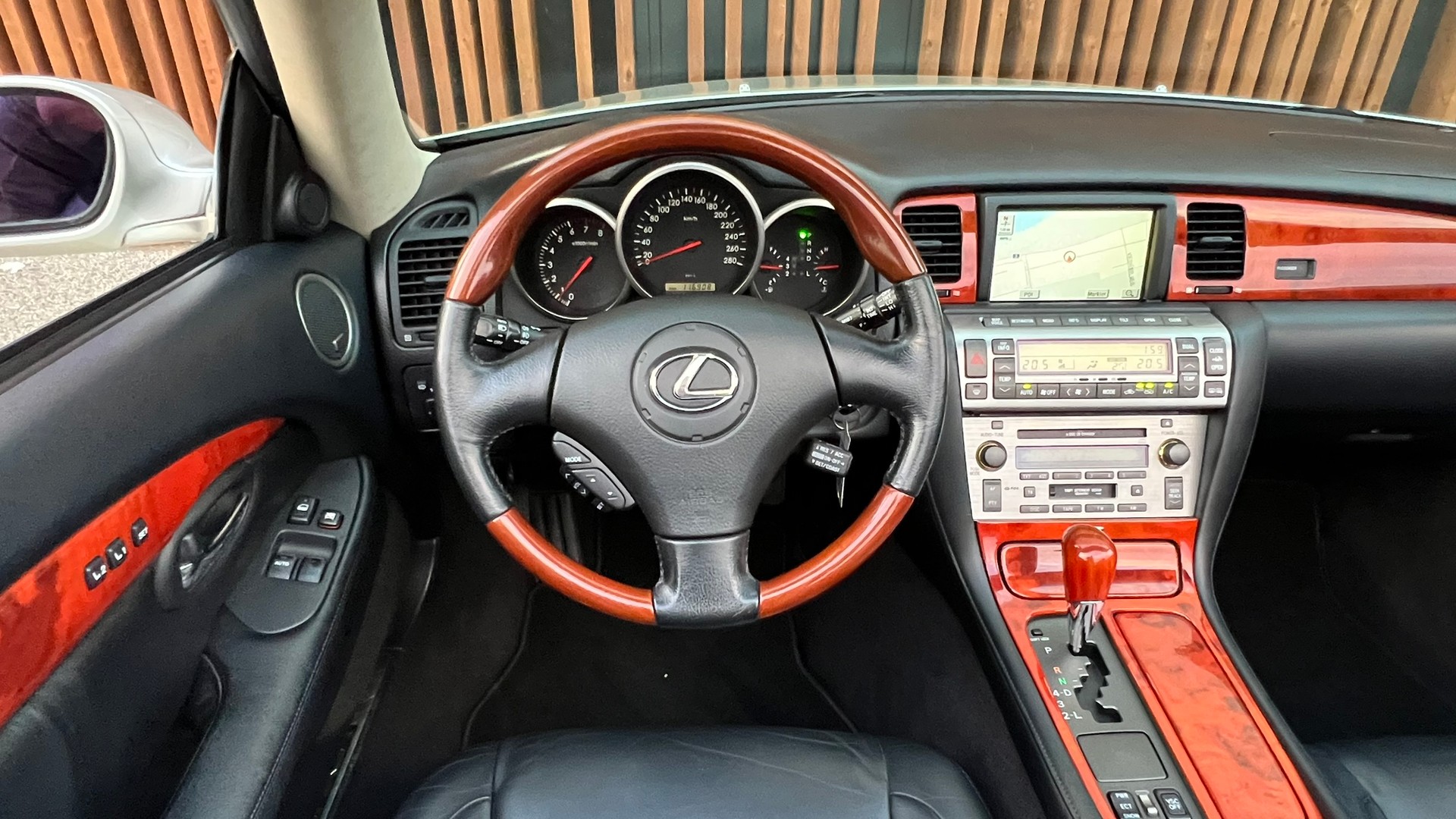 LEXUS SC 430 AUTOMATIC CABRIO l 286 PS-image-22