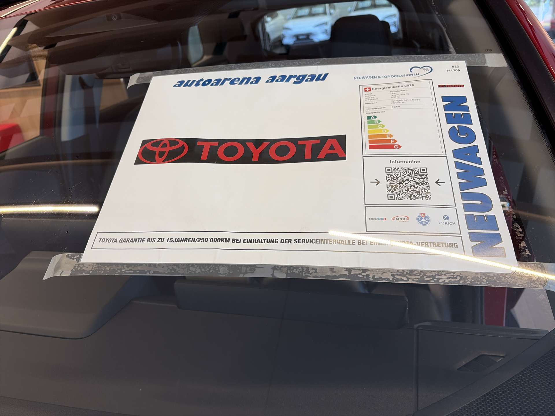 TOYOTA RAV-4 2.5 HSD Trend e-CVT AWD NEUES MODELL Automat-showroom-element-3