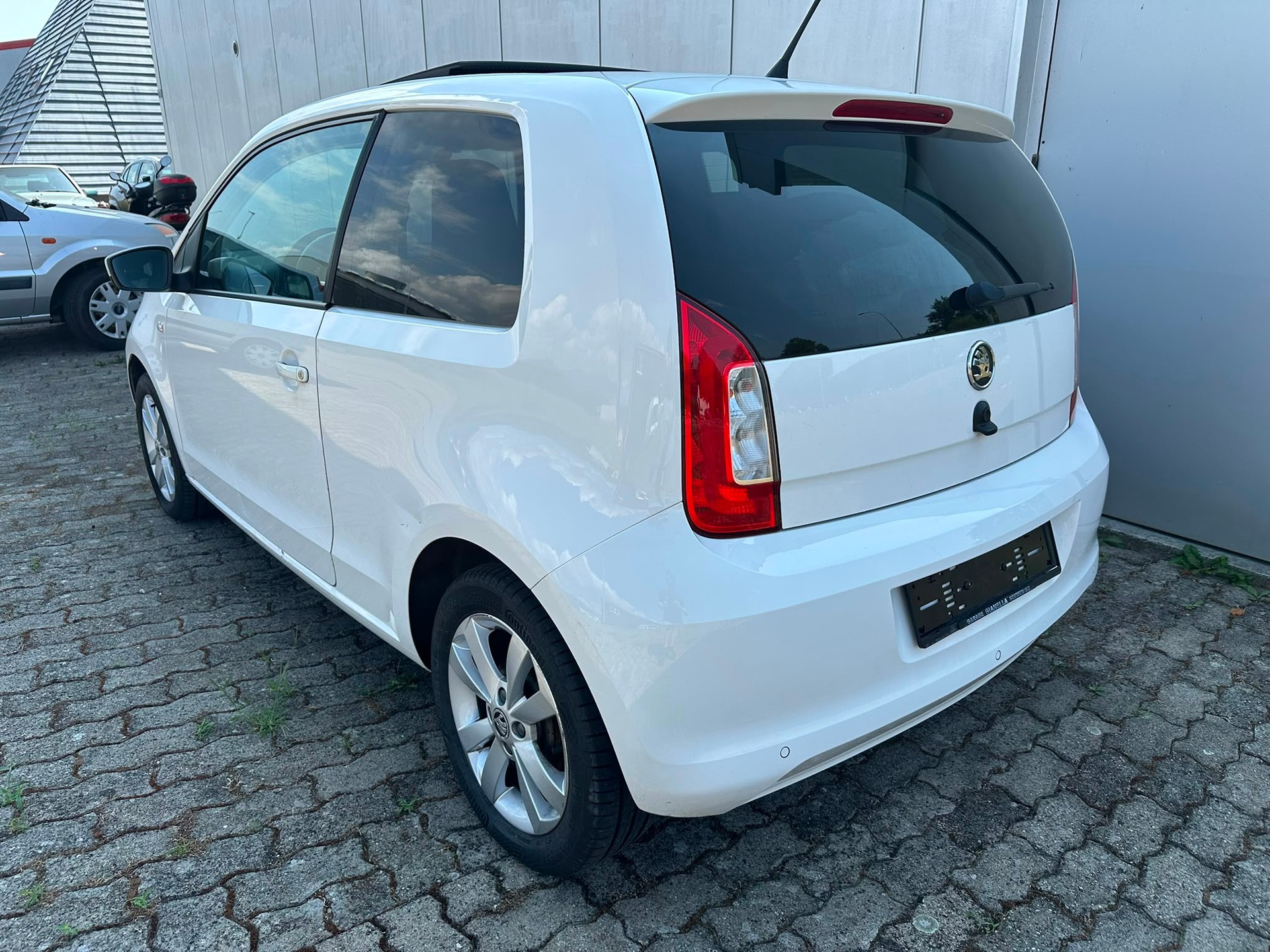 SKODA Citigo 1.0 G-tec Ambition CNG / FRISCH AB MFK-image-8