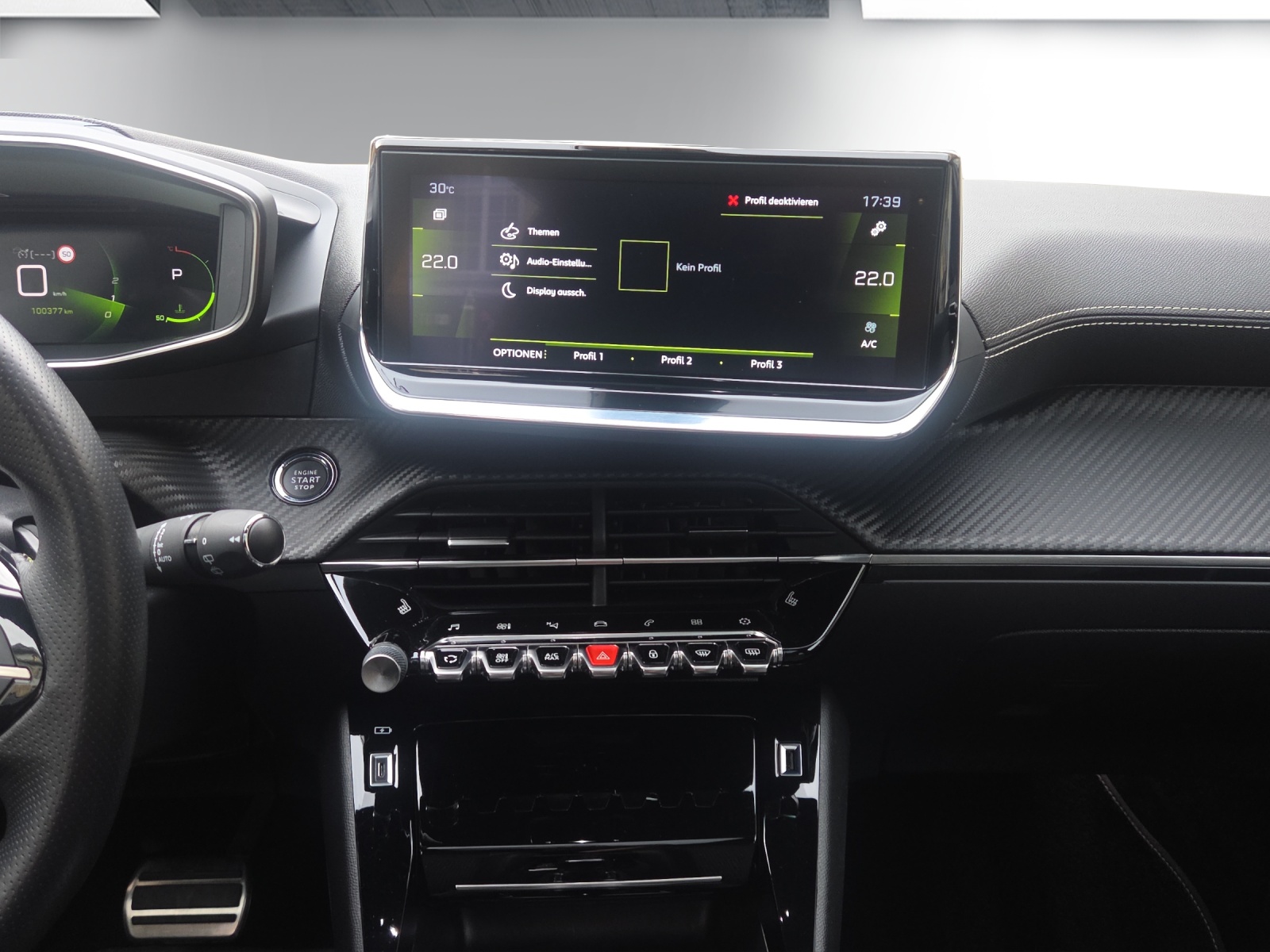 PEUGEOT 208 1.2 PureTech GT Line EAT8-image-13