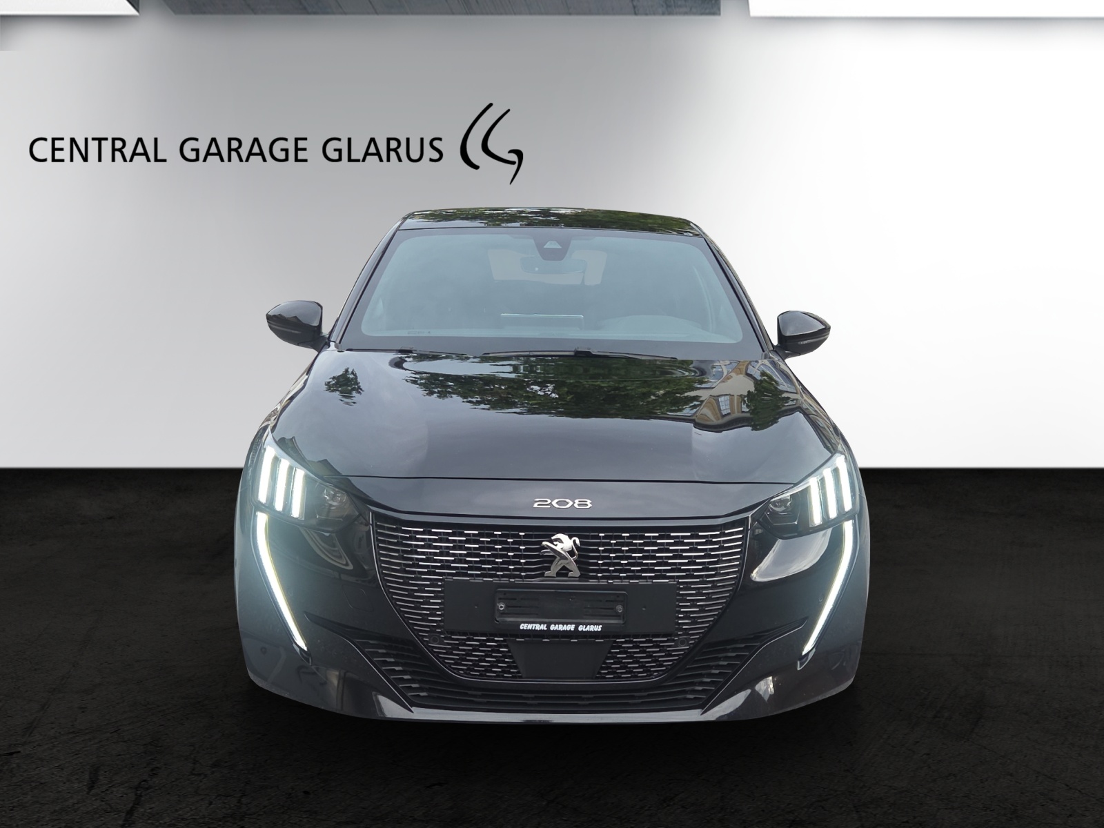PEUGEOT 208 1.2 PureTech GT Line EAT8-showroom-element-2