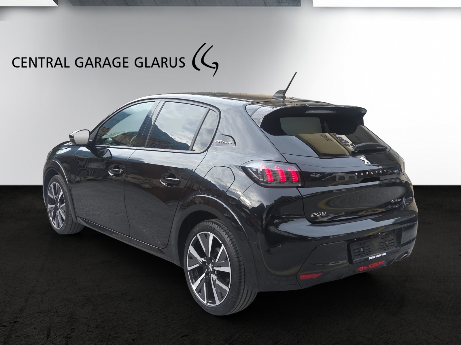 PEUGEOT 208 1.2 PureTech GT Line EAT8-image-6