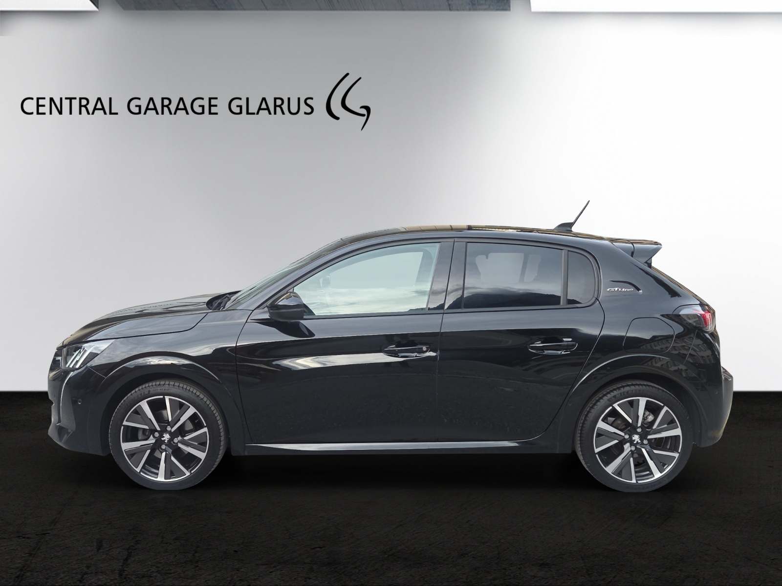 PEUGEOT 208 1.2 PureTech GT Line EAT8-showroom-element-3