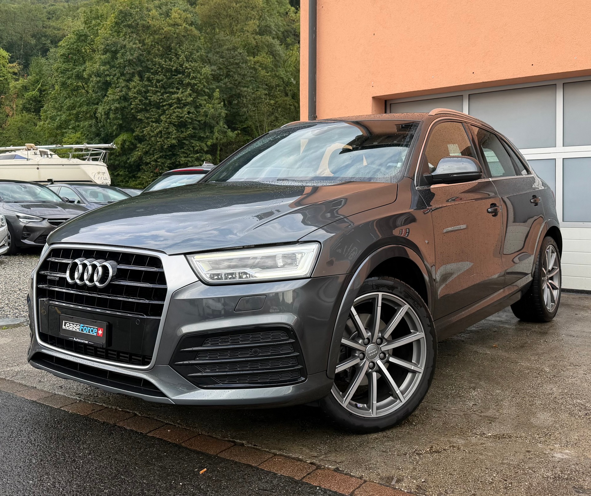 AUDI Q3 2.0 TFSI S-Line quattro S-tronic-showroom-element-1