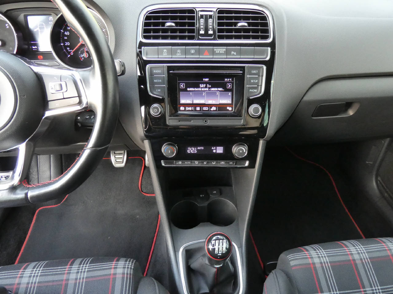VW Polo 1.8 TSI GTI-image-12