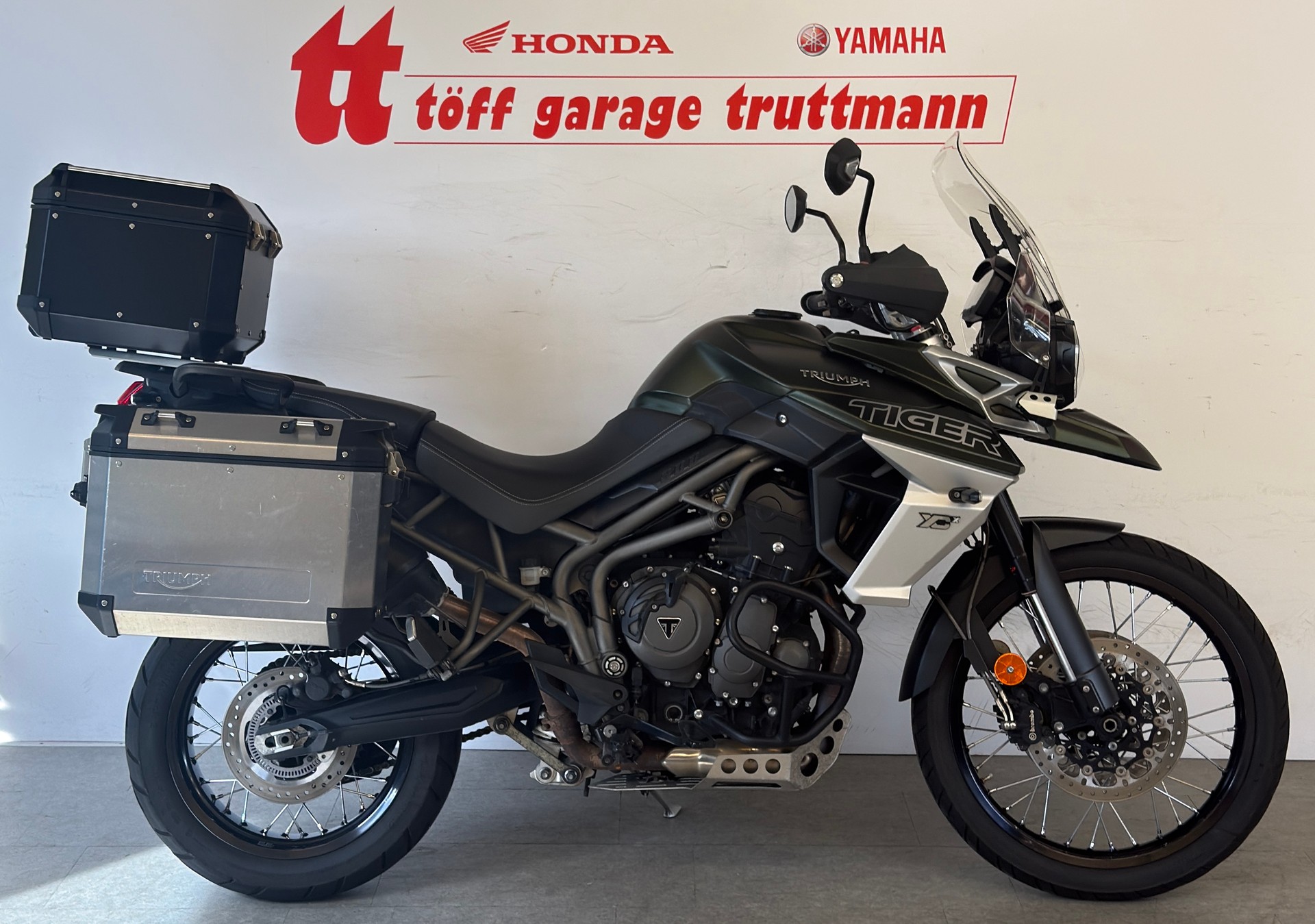 TRIUMPH Tiger 800 XCx ABS-image-0