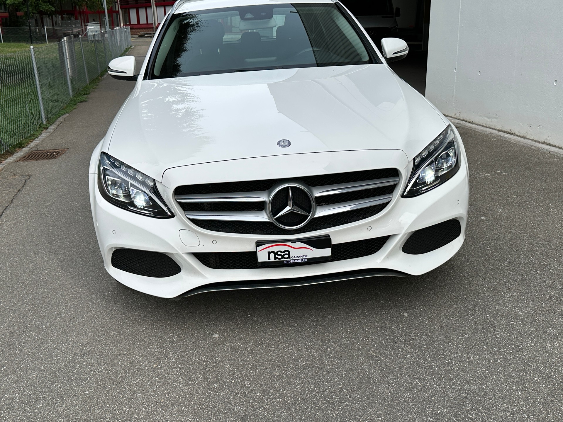 MERCEDES-BENZ C 220 d Avantgarde 4Matic 7G-Tronic-image-2