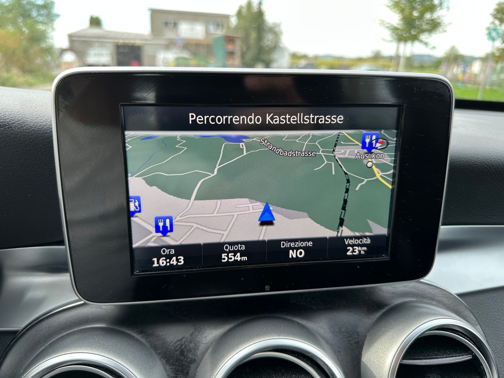 MERCEDES-BENZ C 220 d Avantgarde 4Matic 7G-Tronic-image-9