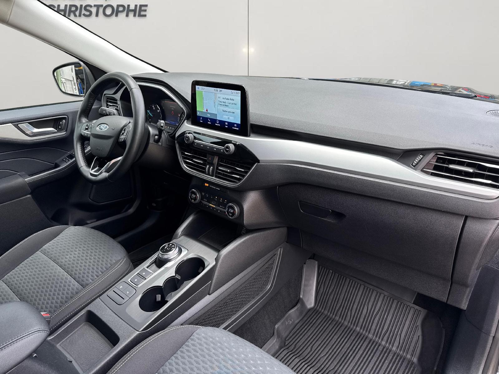 FORD Kuga 2.5 Hybrid Cool & Connect 4x4-image-10