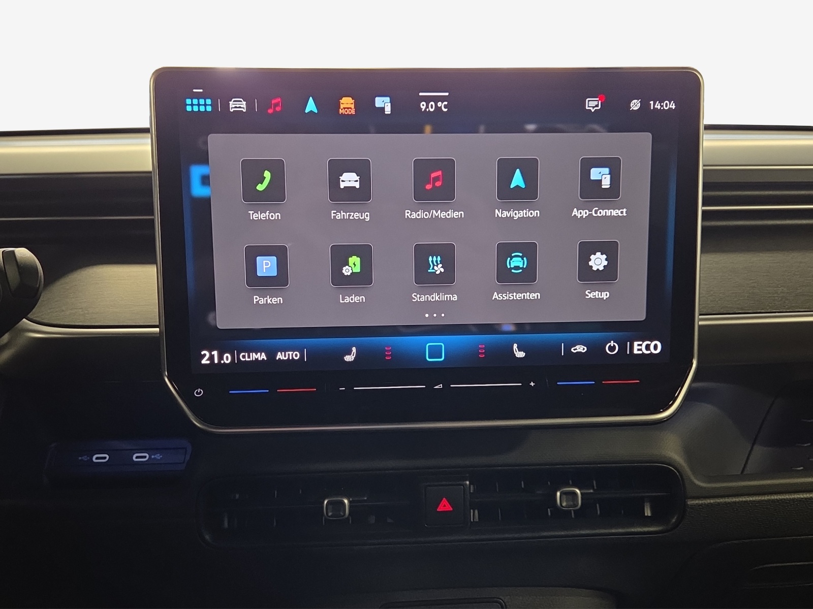 VW ID.Buzz LWB GTX 4 Motion-image-11