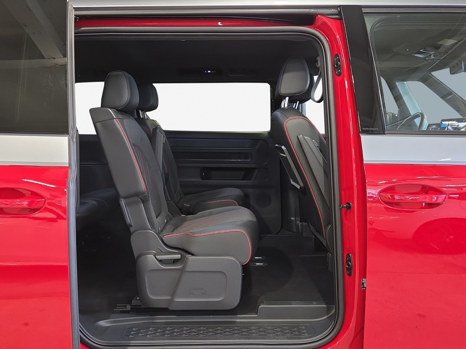 VW ID.Buzz LWB GTX 4 Motion-image-14