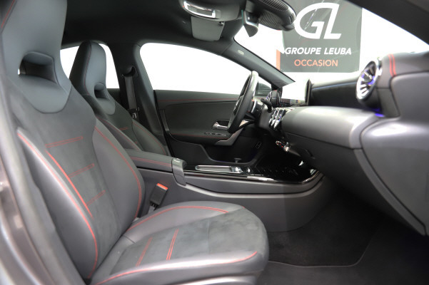 MERCEDES-BENZ CLA 200 7G-DCT-image-8