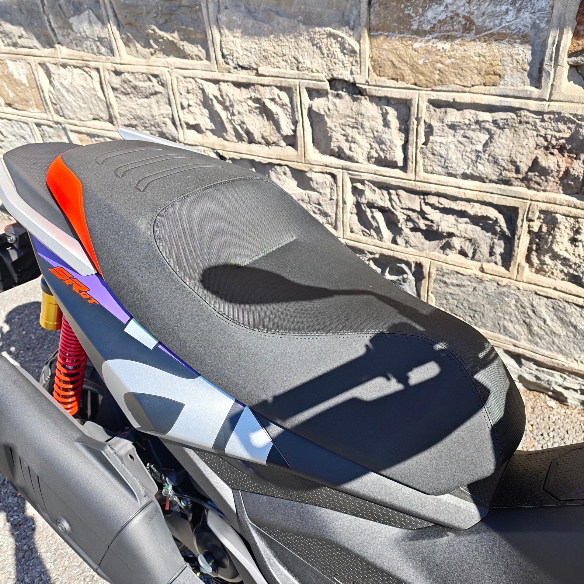 APRILIA SR 400 GT Replica-image-9