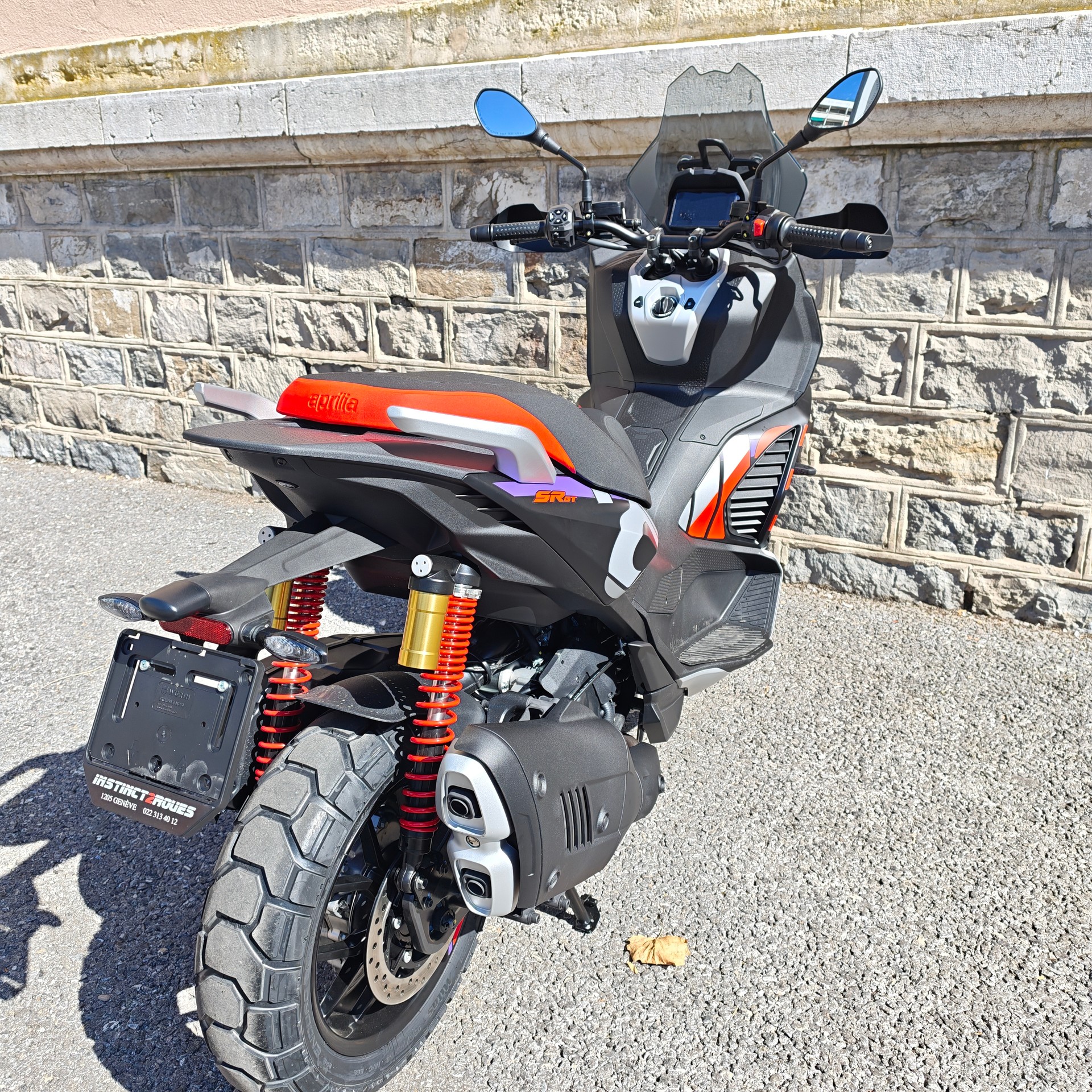 APRILIA SR 400 GT Replica-image-4
